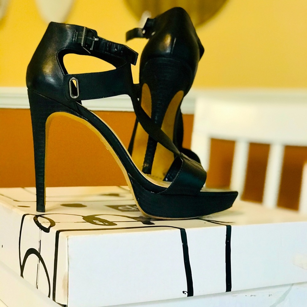 Dolce Vita Vince Camuto Black size 8